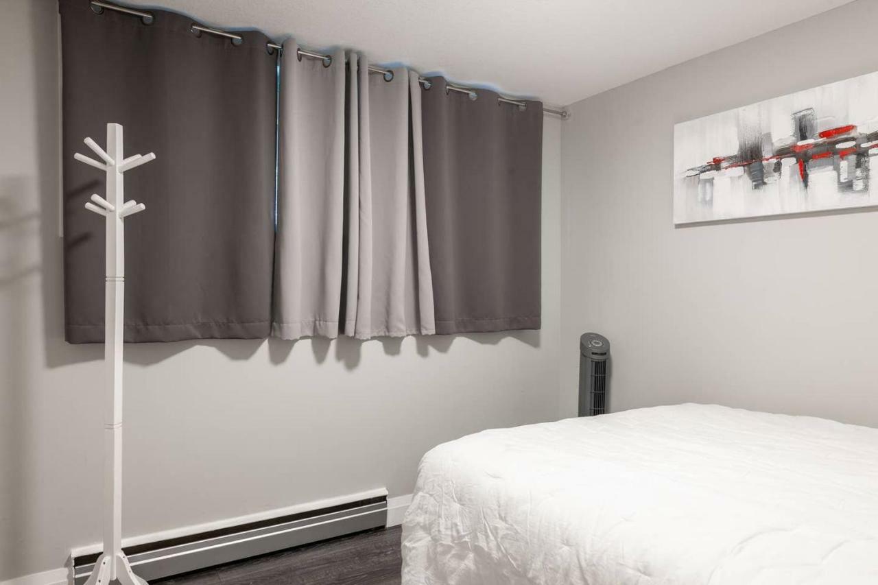 Entire 2 Bedroom Apartment Uptown Waterloo - E1 Exterior foto